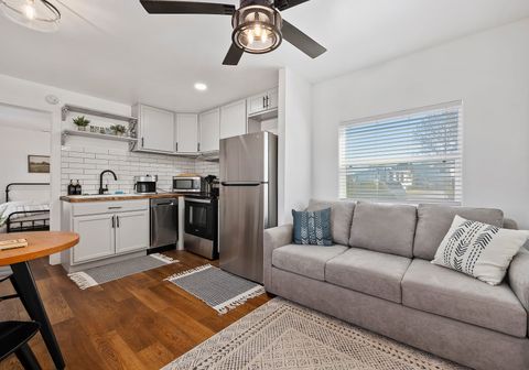 Tiny Tranquility: living space