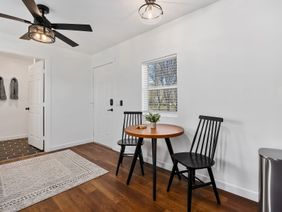 Tiny Tranquility: dining area