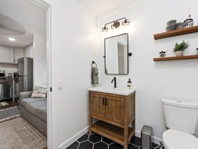 Tiny Tranquility: bathroom