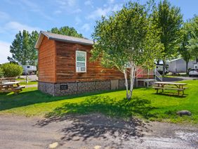Tiny Tranquility: front of cabin