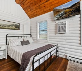 Sagebrush Sanctuary: bed