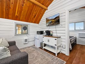 Sunset Canyon: living area