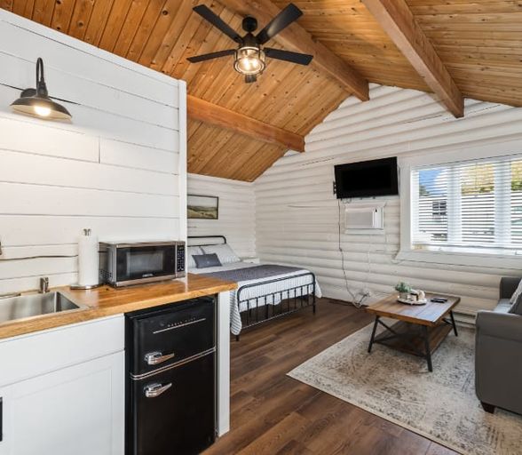 Hillside Haven: kitchen living area