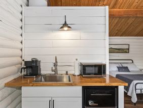 Hillside Haven: kitchen